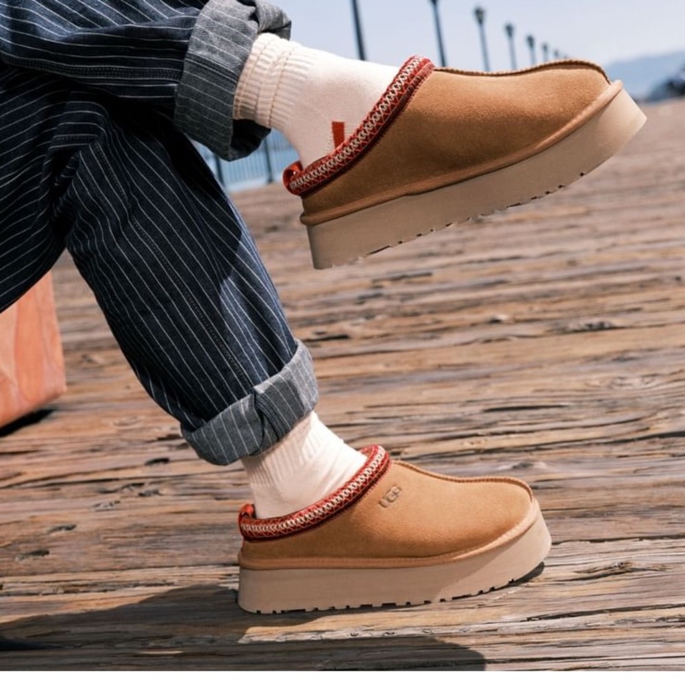 Ugg tazz slipper